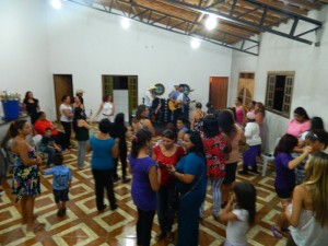 Mulheres festejam o seu dia na Vila Santo Antonio