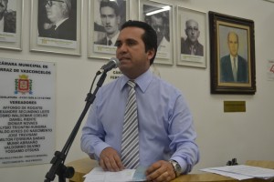 Vereador Claudio Ramos quer evitar o desperdício de água