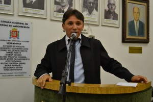 Vereador Fabinho pede urgência na criação de bilhete único