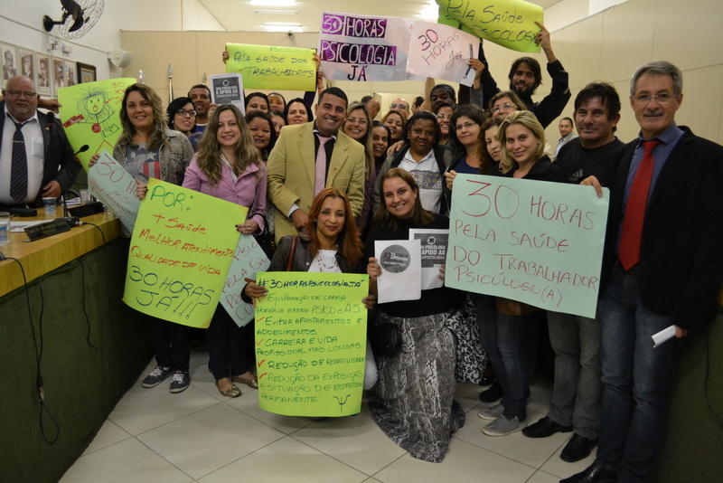 Leia mais sobre o artigo Psicólogos querem a redução da jornada de trabalho