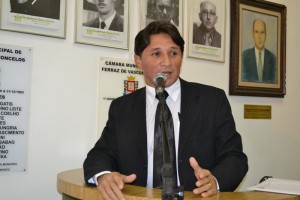 Vereador Fabinho (PSDB) quer a concessão de passe livre estudantil