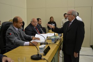 Suplente Milton Orlando (PRP) presta juramento a Câmara Municipal