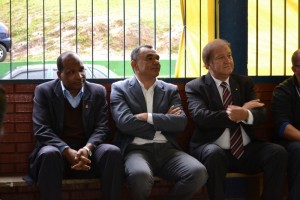 Vice-prefeito, Izidro Neto (centro) representa o Executivo em reunião do Conseg