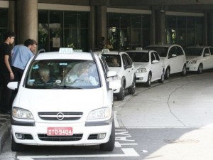 Read more about the article Começa a correr prazo especial para mudar alvará de táxis
