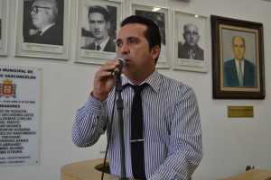 Vereador Claudio Ramos (PT) discorda de mudanças em escolas estaduais