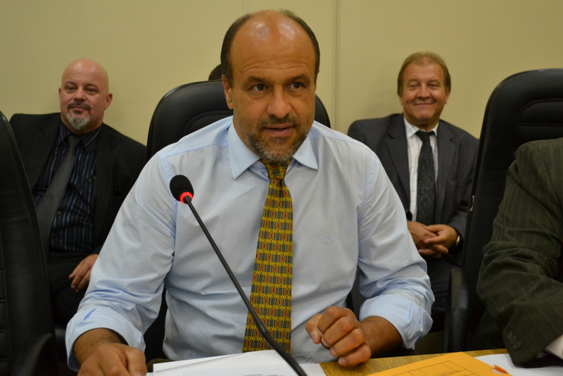 Leia mais sobre o artigo Presidente solicita ventiladores em Velório Municipal