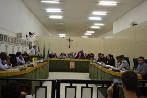 Vereadores terminam a votação de orçamento para 2016