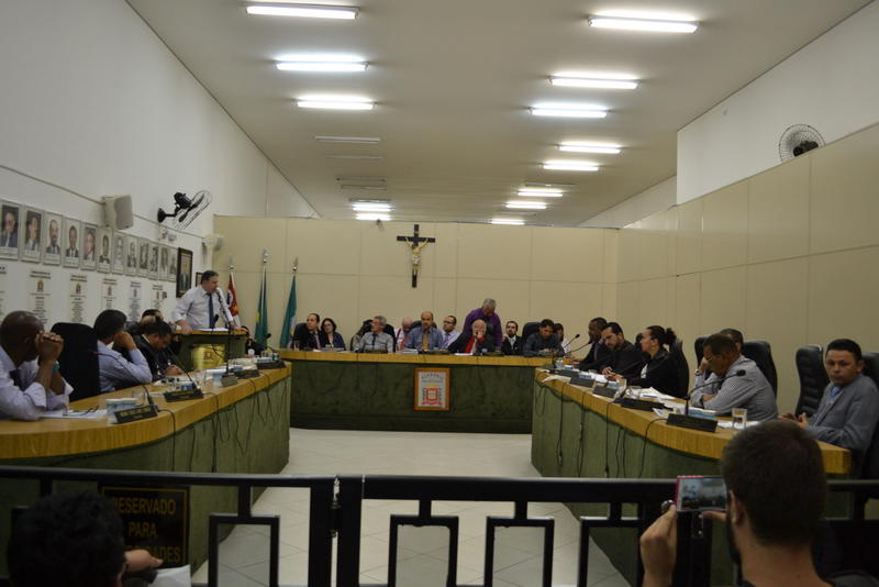 Leia mais sobre o artigo Vereadores concluem a votação do orçamento para 2016