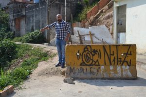 Read more about the article Eliel Fox quer a conclusão de muro de arrimo na Vila Cristina