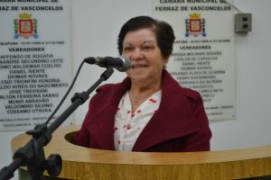 Read more about the article 1ª bailarina da cidade, dona Euzi ganha título de cidadã ferrazense