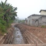 Após 2 meses, governo municipal começa a limpeza do Córrego da Piscina na região central
