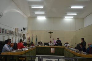 Read more about the article Câmara aprova antecipação de feriados por decreto para aumentar isolamento social