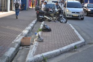 Read more about the article Para aliviar o trânsito, vereador pede retirada de “avanços” em avenidas e rua na região central