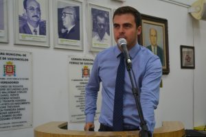 Read more about the article Após disputa eleitoral democrática, Kaká reassume o cargo de vereador