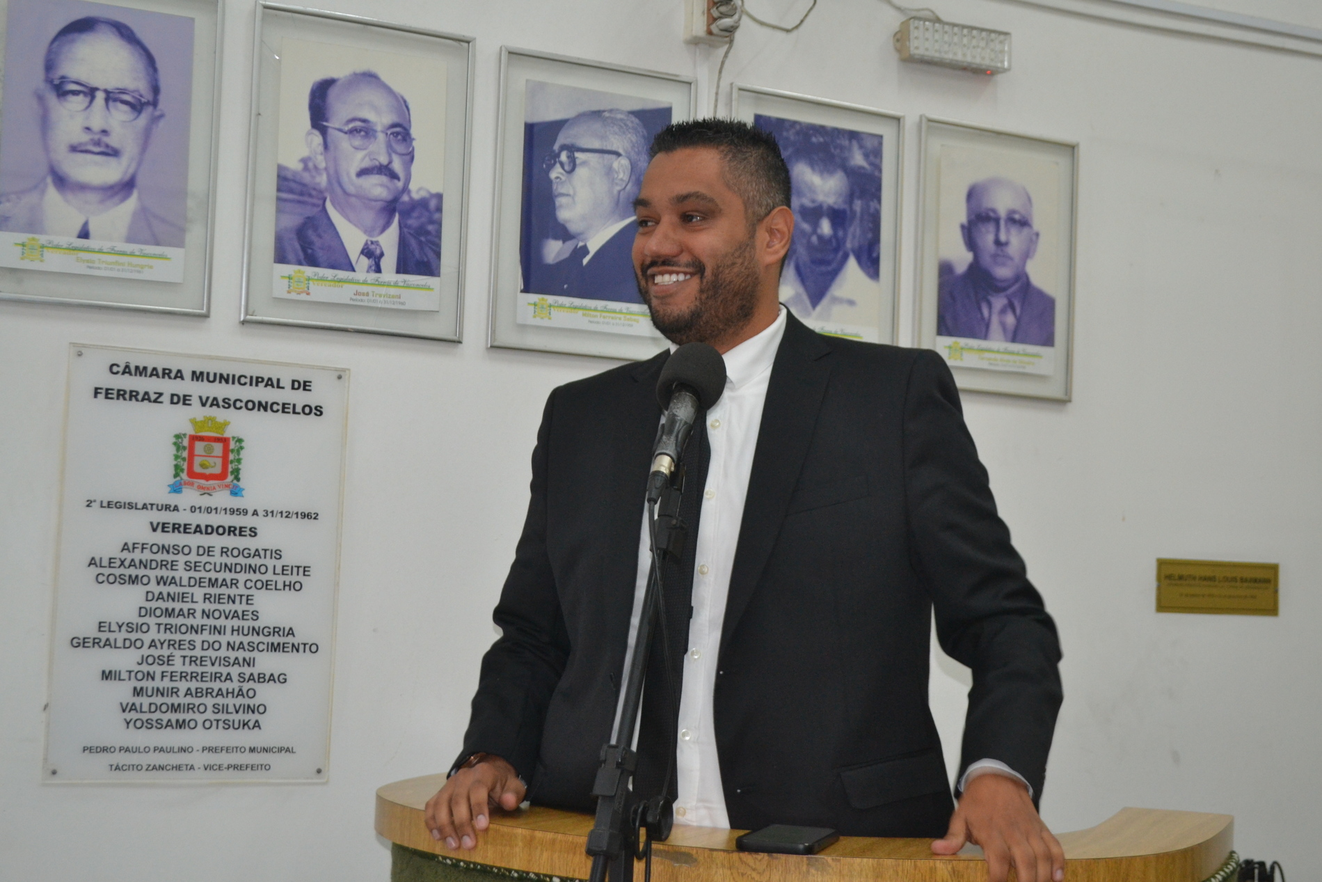 Leia mais sobre o artigo Ewerton Inha homenageia agentes comunitários de saúde e endemias