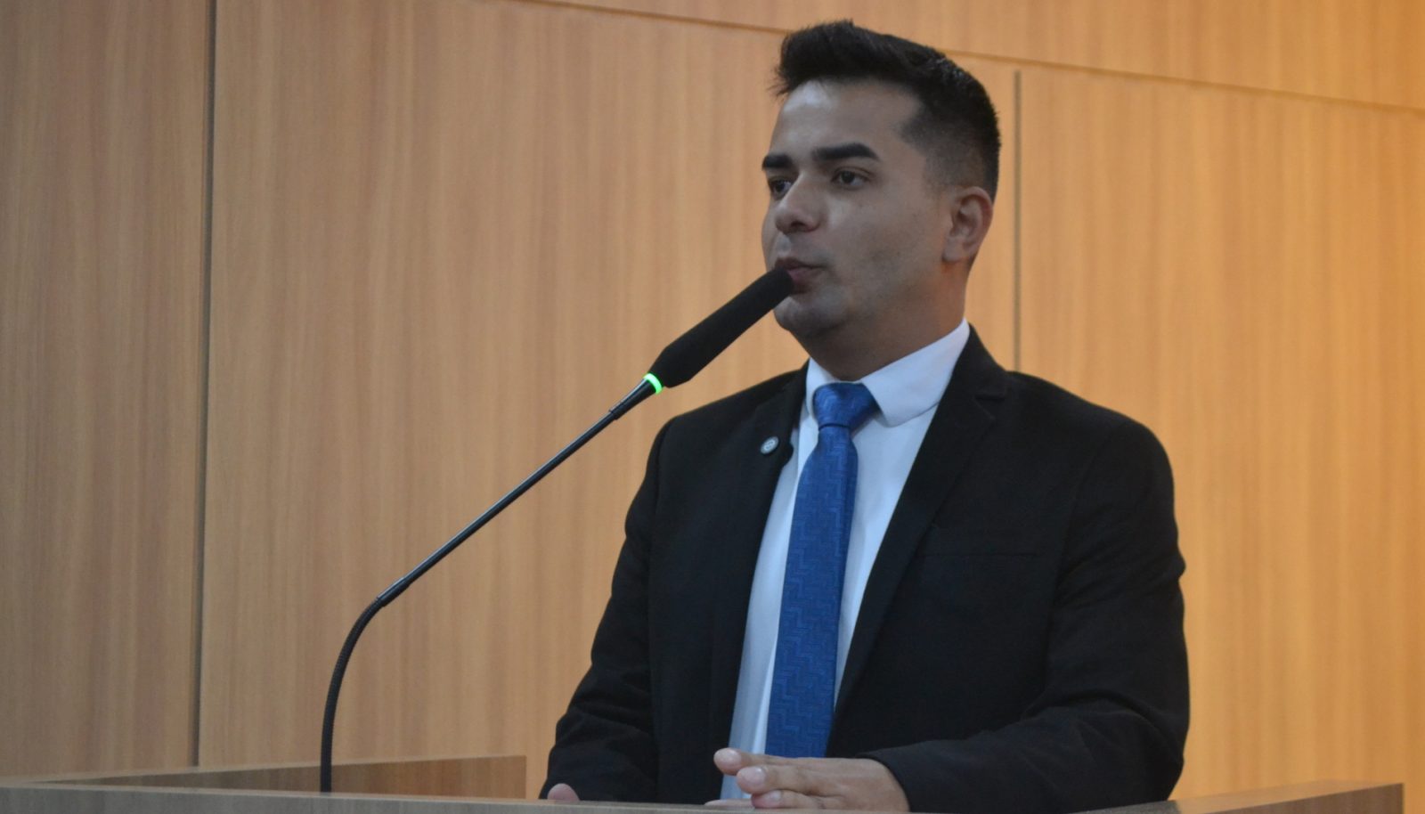 Plano para enfrentar a adultização infantil é aprovado em 2º