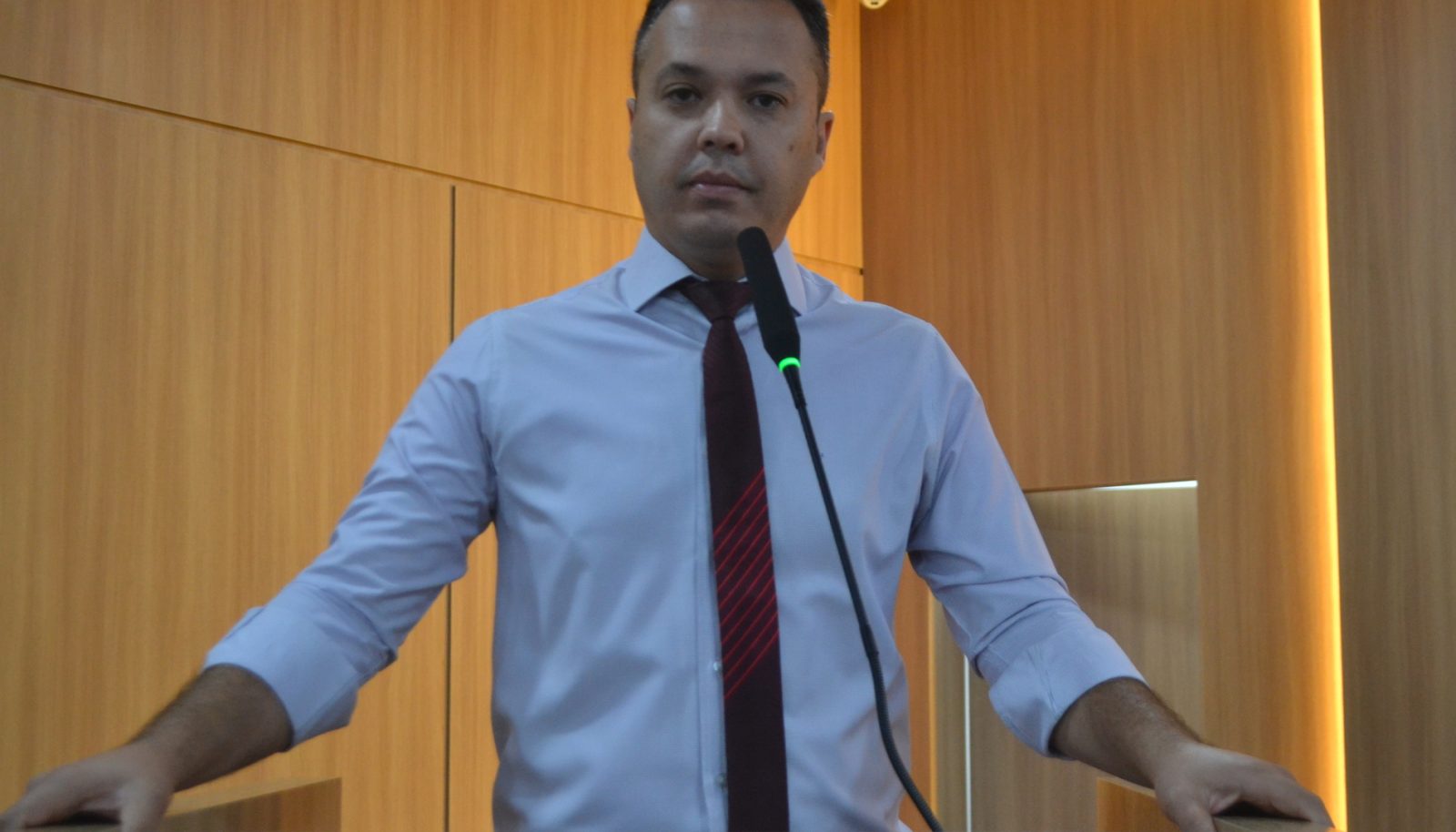 David Junior exalta agentes que evitaram suicídio no Viaduto Ayrton Senna