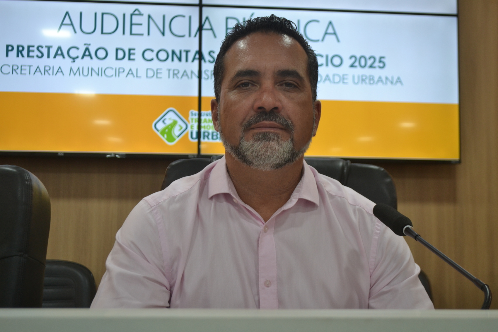 Leia mais sobre o artigo Vereador cobra criação de linha de ônibus até Prefeitura e Câmara