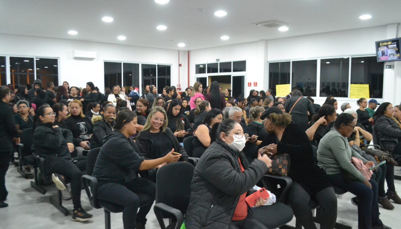 Enquadramento de auxiliares de creche poderá ser suplementado pelo MEC