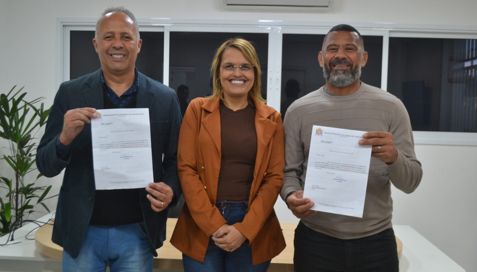 Vereadora Selma presta homenagem à Viação Metrópole Paulista